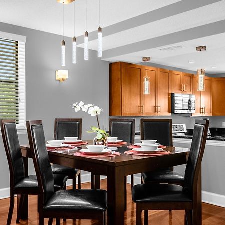 Cozy & Elegant 4Br Enchanted Townhouse - 1 Mile To Disney With Resort Pool, Gym, & Jacuzzi Orlando Exterior foto